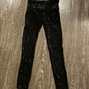Spans brand leggings I’m black camp